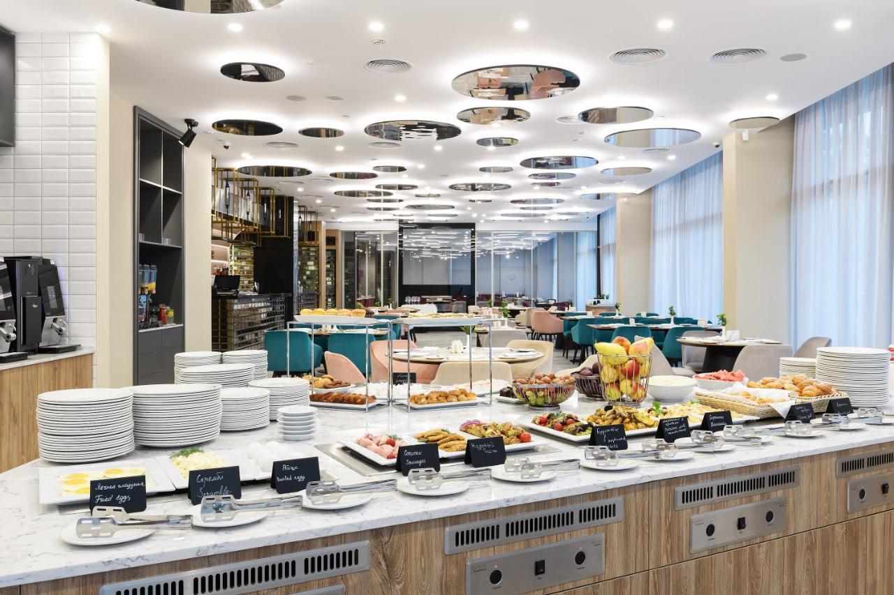 Premier Hotel Oděsa Exteriér fotografie The buffet at the lounge